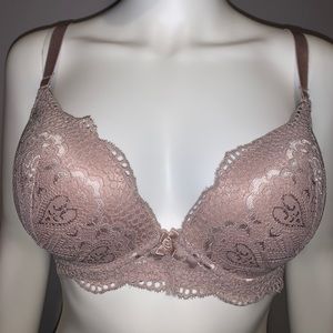 Rene Rofe Lace Bra.